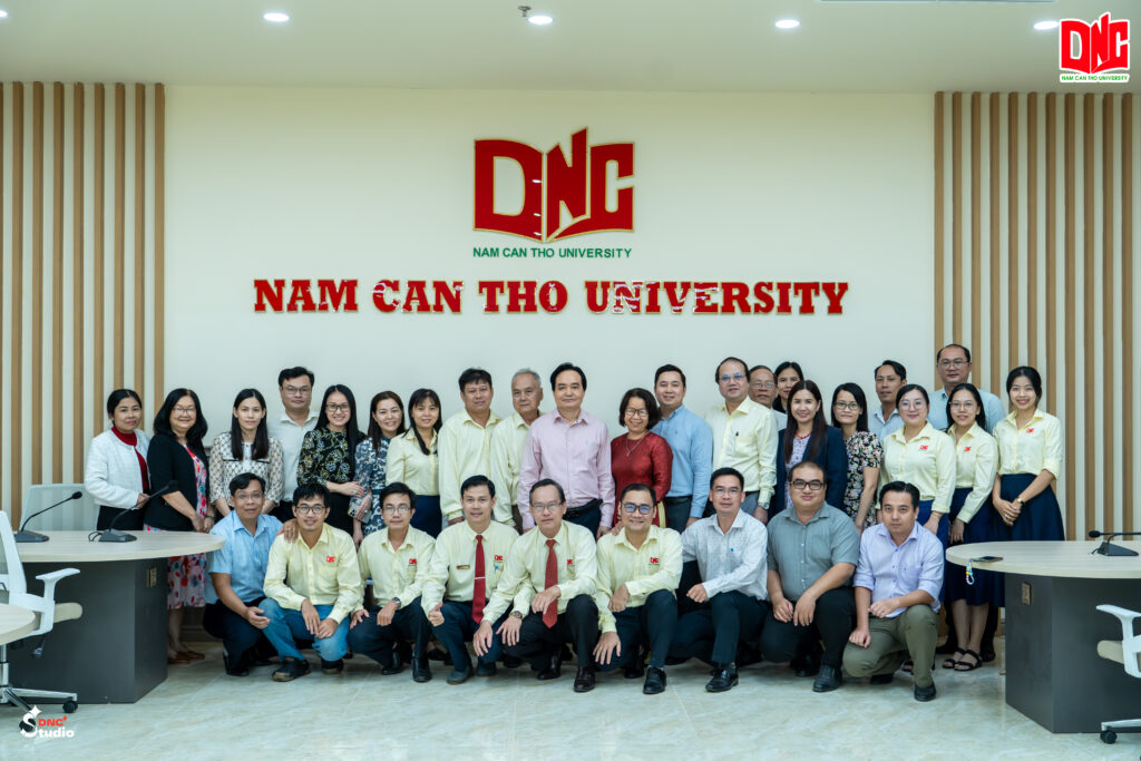 Chuyên đề “Xác định vấn đề và ra quyết định” tại Trường Đại học Nam Cần Thơ